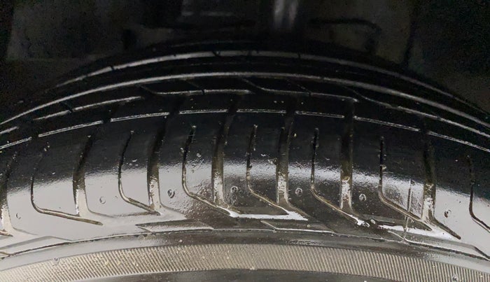 2022 Tata NEXON XZA PLUS KAZIRANGA PETROL, Petrol, Automatic, 14,426 km, Left Front Tyre Tread