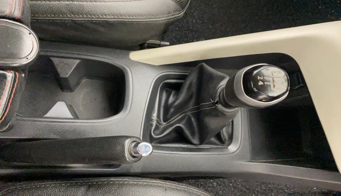 2023 Nissan MAGNITE XE, Petrol, Manual, 30,301 km, Gear Lever