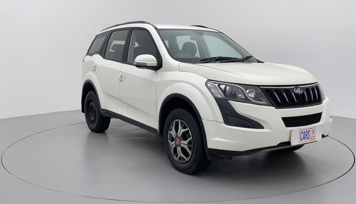 2017 Mahindra XUV500 W6, Diesel, Manual, 91,168 km, Right Front Diagonal