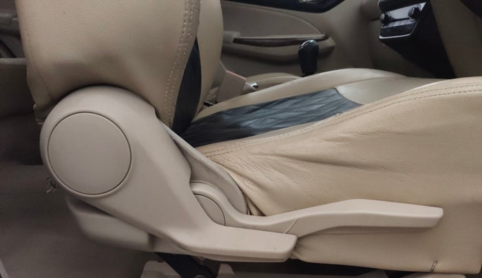 2018 Maruti Dzire ZXI, Petrol, Manual, 70,923 km, Driver Side Adjustment Panel