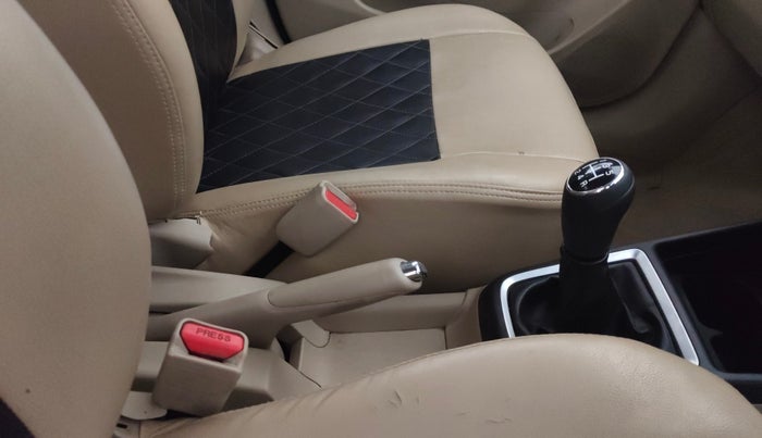 2018 Maruti Dzire ZXI, Petrol, Manual, 70,923 km, Gear Lever