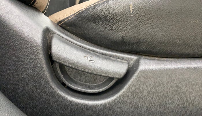 2018 Hyundai Grand i10 SPORTZ 1.2 KAPPA VTVT, Petrol, Manual, 35,470 km, Driver Side Adjustment Panel