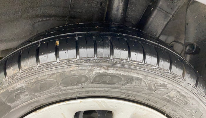 2018 Hyundai Grand i10 SPORTZ 1.2 KAPPA VTVT, Petrol, Manual, 35,470 km, Left Rear Tyre Tread
