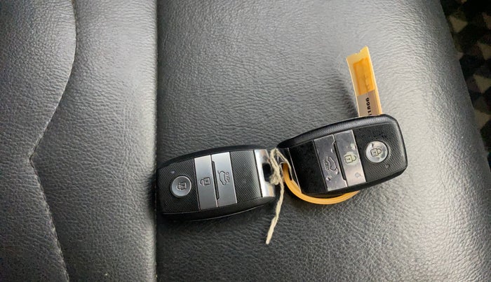 2019 KIA SELTOS HTK PLUS 1.5 DIESEL, Diesel, Manual, 1,50,163 km, Key Close Up