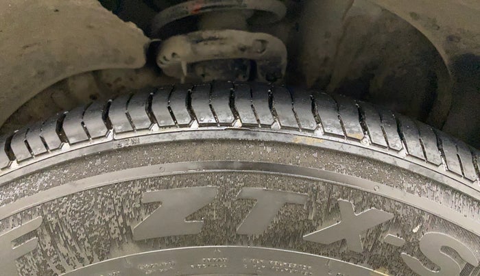 2019 KIA SELTOS HTK PLUS 1.5 DIESEL, Diesel, Manual, 1,50,163 km, Right Front Tyre Tread