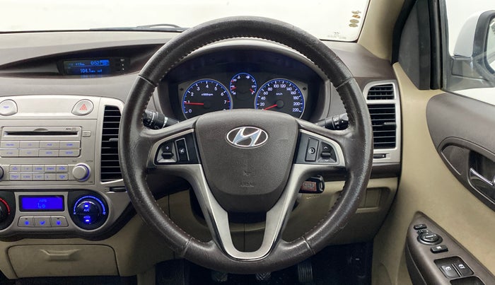 2010 Hyundai i20 SPORTZ 1.2 O, Petrol, Manual, 60,127 km, Steering Wheel Close Up