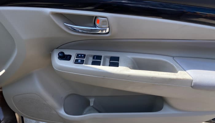 2017 Maruti Ciaz ZXI+, Petrol, Manual, 96,563 km, Driver Side Door Panels Control