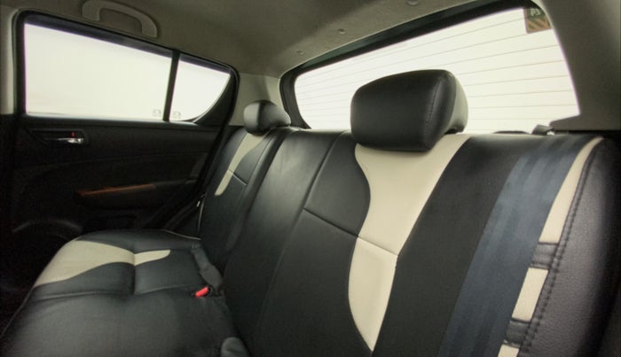 2016 Maruti Swift ZXI, Petrol, Manual, 67,415 km, Right Side Rear Door Cabin