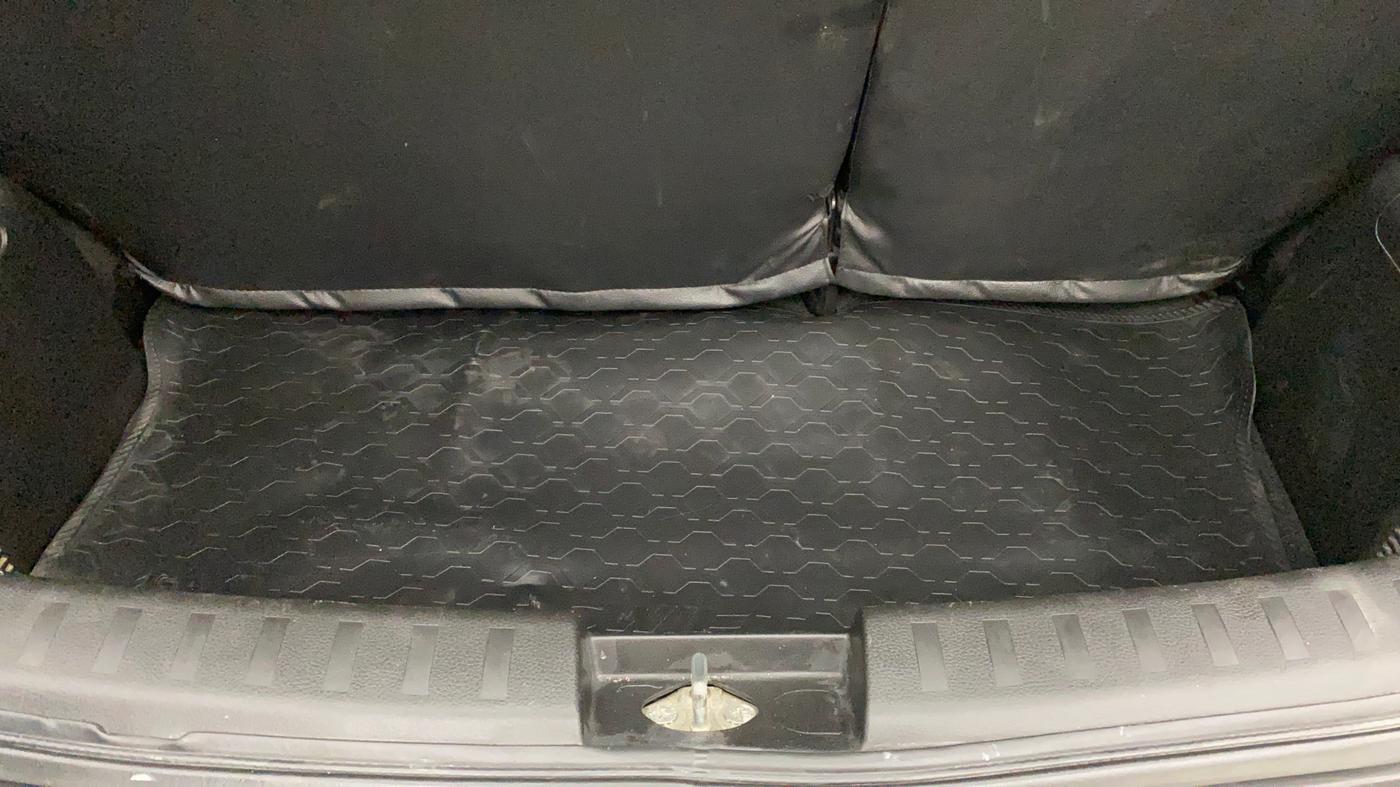 2016 Maruti Swift ZXI, Petrol, Manual, 67,415 km, Boot Inside