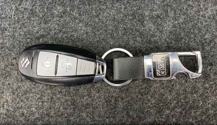 2016 Maruti Swift ZXI, Petrol, Manual, 67,415 km, Key Close Up