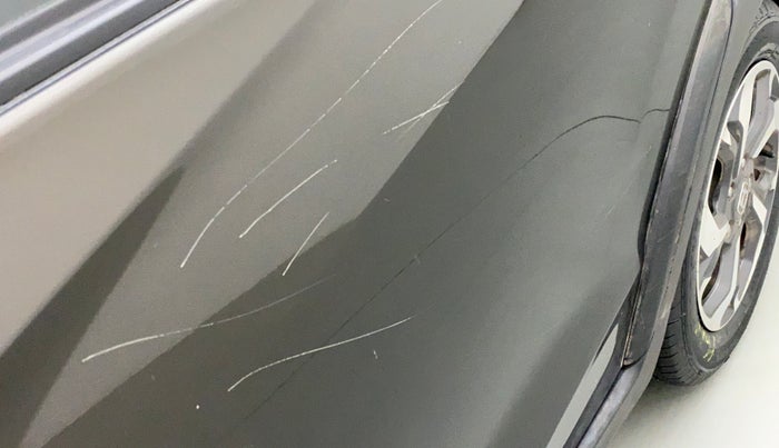 2017 Honda BR-V 1.5L I-VTEC V, Petrol, Manual, 1,04,034 km, Rear left door - Slightly dented