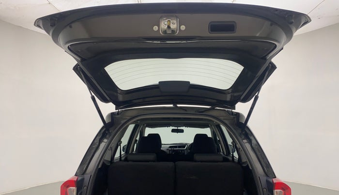 2017 Honda BR-V 1.5L I-VTEC V, Petrol, Manual, 1,04,034 km, Boot Door Open