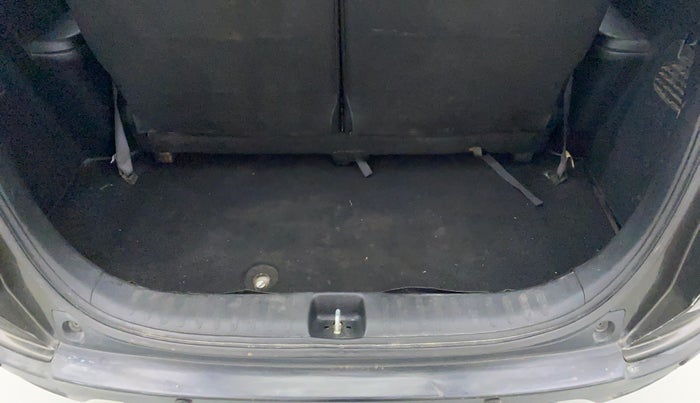 2017 Honda BR-V 1.5L I-VTEC V, Petrol, Manual, 1,04,034 km, Dicky (Boot door) - Jack missing