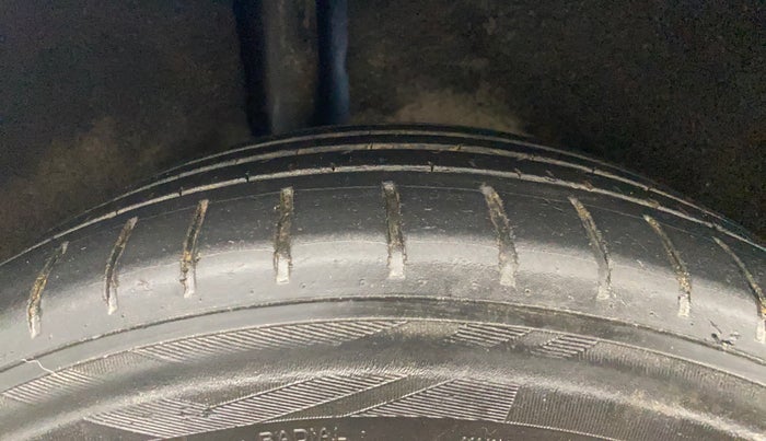 2018 Ford Ecosport TITANIUM + 1.5L DIESEL, Diesel, Manual, 72,042 km, Right Rear Tyre Tread