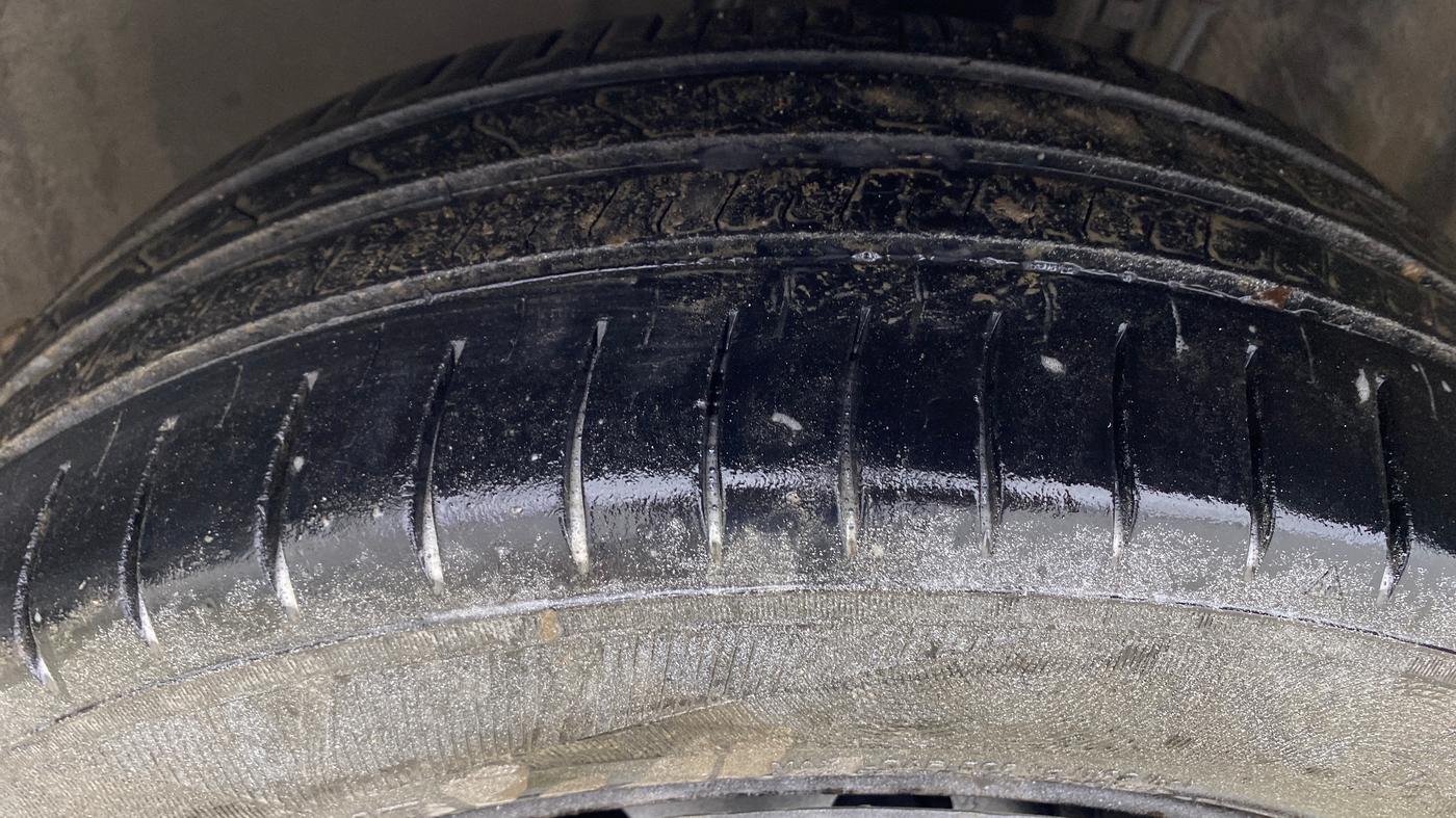 2014 Volkswagen Polo COMFORTLINE 1.2L PETROL, Petrol, Manual, 44,405 km, Left Front Tyre Tread