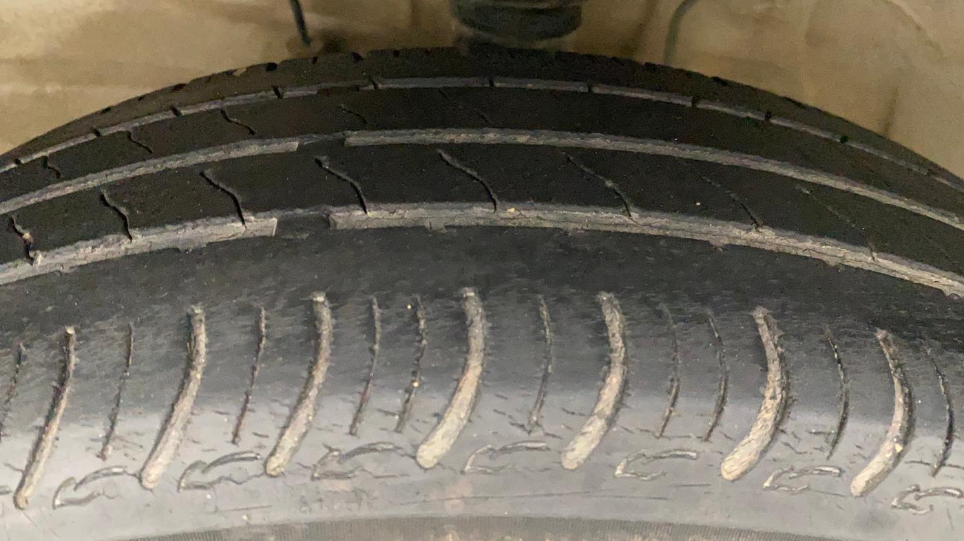 2019 Maruti S PRESSO VXI+, Petrol, Manual, 52,688 km, Left Front Tyre Tread