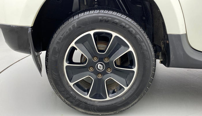 2016 Renault Duster 110 PS RXZ DIESEL, Diesel, Manual, 93,415 km, Right Rear Wheel