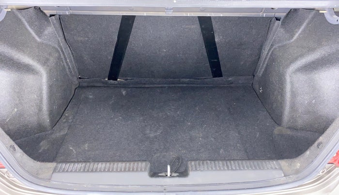 2017 Maruti Dzire VXI, Petrol, Manual, 31,901 km, Boot Inside