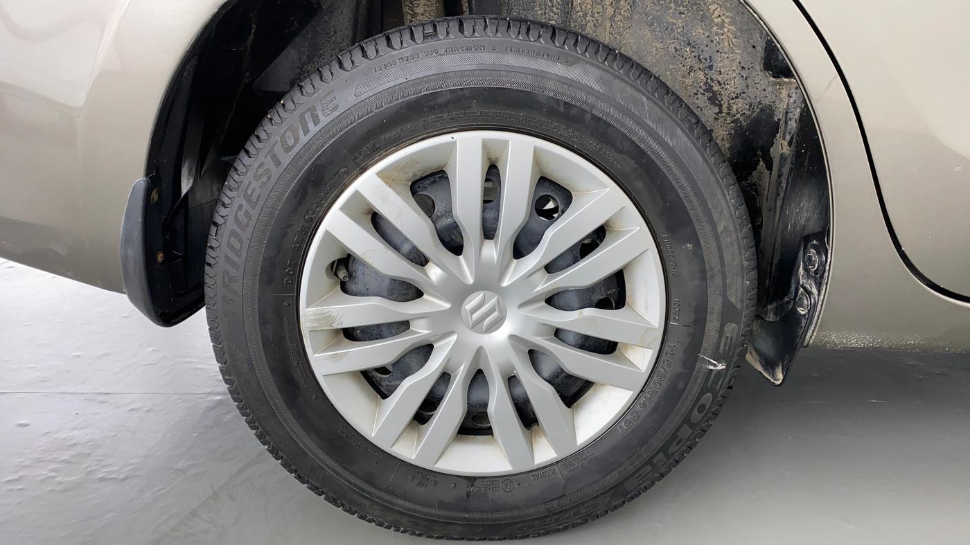 2017 Maruti Dzire VXI, Petrol, Manual, 31,901 km, Right Rear Wheel