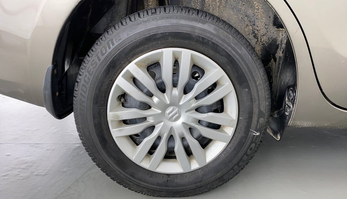 2017 Maruti Dzire VXI, Petrol, Manual, 31,901 km, Right Rear Wheel