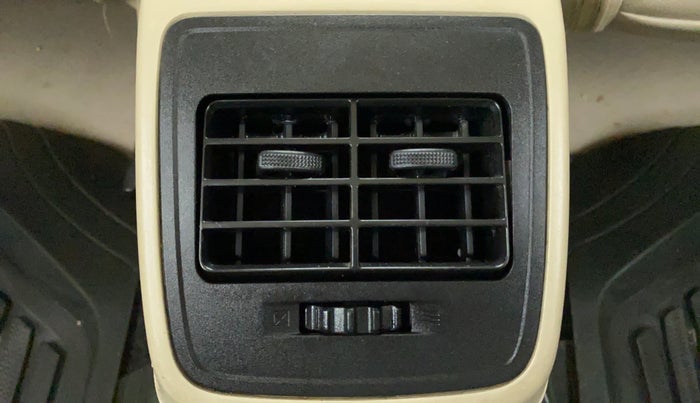 2017 Maruti Dzire VXI, Petrol, Manual, 31,901 km, Rear AC Vents