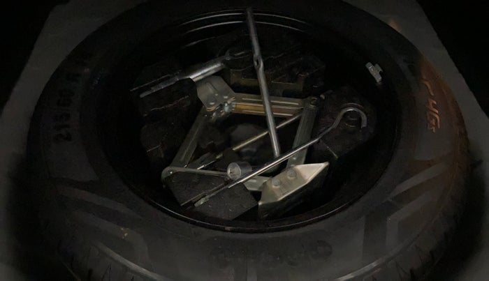 2022 MG ASTOR SHARP 1.5 CVT, Petrol, Automatic, 29,363 km, Spare Tyre