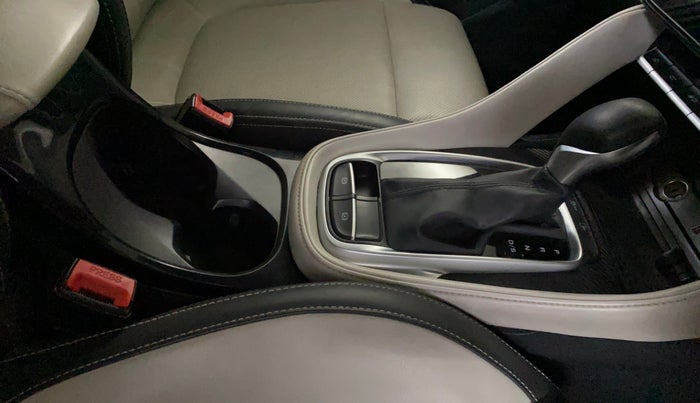 2022 MG ASTOR SHARP 1.5 CVT, Petrol, Automatic, 29,363 km, Gear Lever