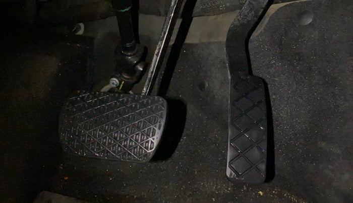 2022 MG ASTOR SHARP 1.5 CVT, Petrol, Automatic, 29,363 km, Pedals