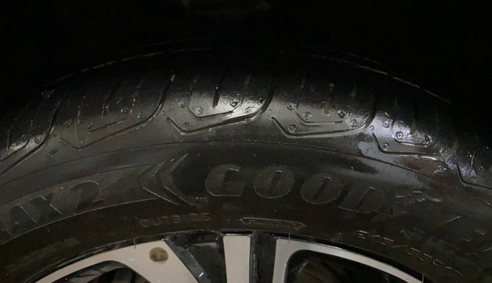 2022 MG ASTOR SHARP 1.5 CVT, Petrol, Automatic, 29,363 km, Left Front Tyre Tread