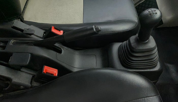 2018 Maruti Eeco 5 STR WITH A/C+HTR, Petrol, Manual, 37,206 km, Gear Lever