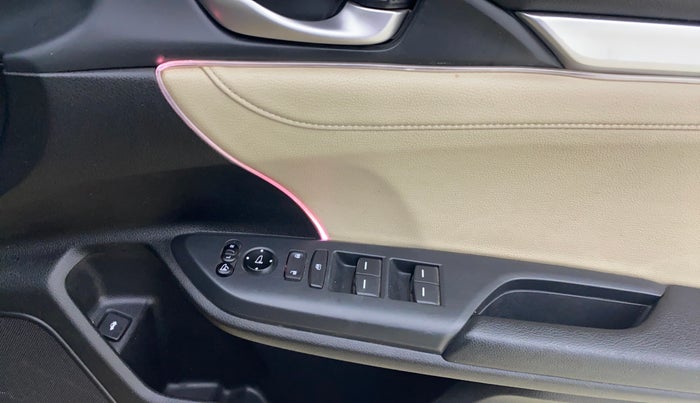 2019 Honda Civic 1.8L I-VTEC ZX CVT, Petrol, Automatic, 44,164 km, Driver Side Door Panels Control