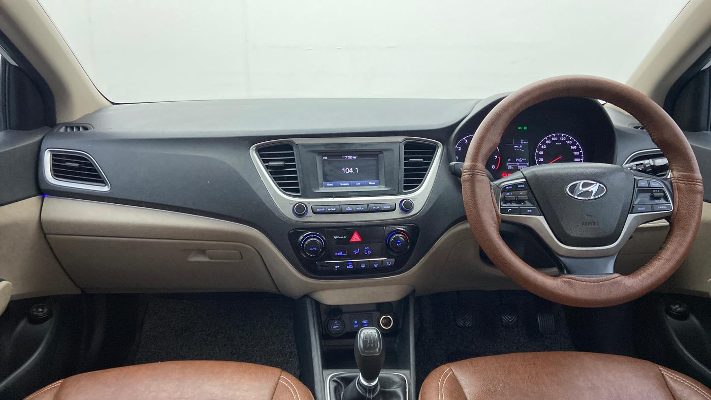 2018 Hyundai Verna 1.4 EX PETROL, Petrol, Manual, 95,933 km, Dashboard