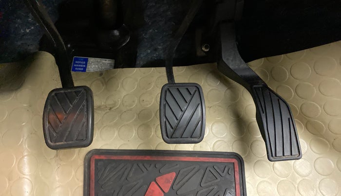 2020 Maruti Vitara Brezza VXI, Petrol, Manual, 26,095 km, Pedals