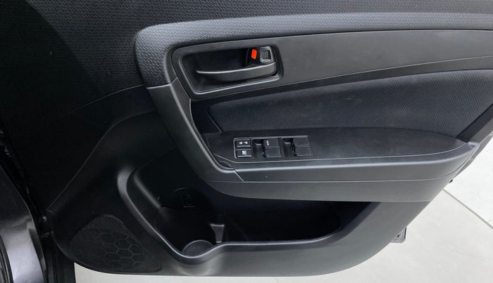2020 Maruti Vitara Brezza VXI, Petrol, Manual, 26,095 km, Driver Side Door Panels Control