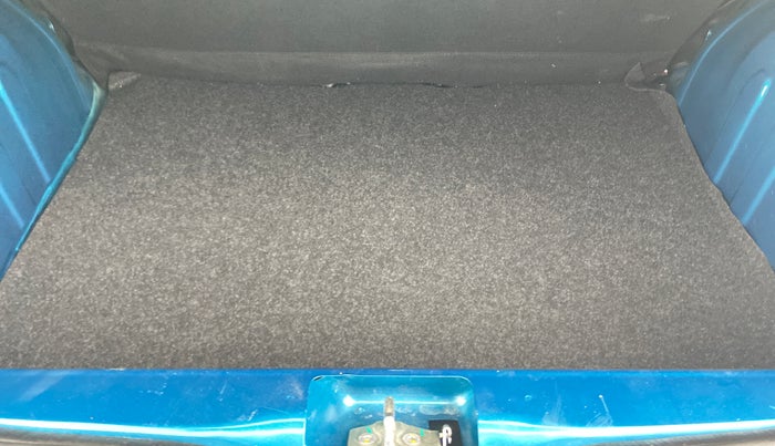 2024 Renault Kwid RXT 1.0 AMT, Petrol, Automatic, 1,756 km, Boot Inside