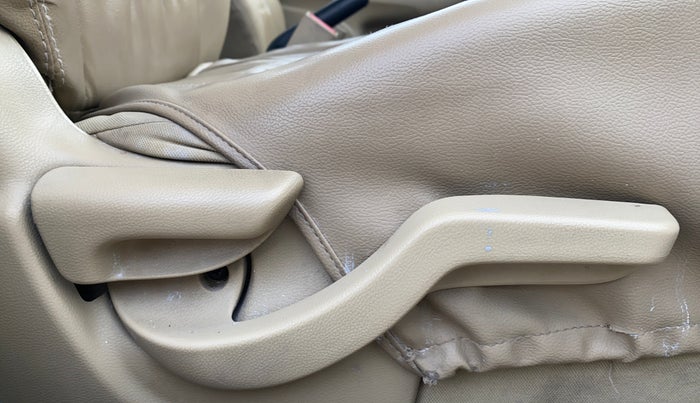2013 Honda Amaze 1.2L I-VTEC S, Petrol, Manual, 33,223 km, Driver Side Adjustment Panel