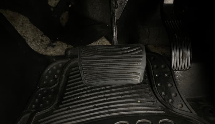2021 Mahindra Thar LX PETROL HT 4WD AT, Petrol, Automatic, 51,114 km, Pedals