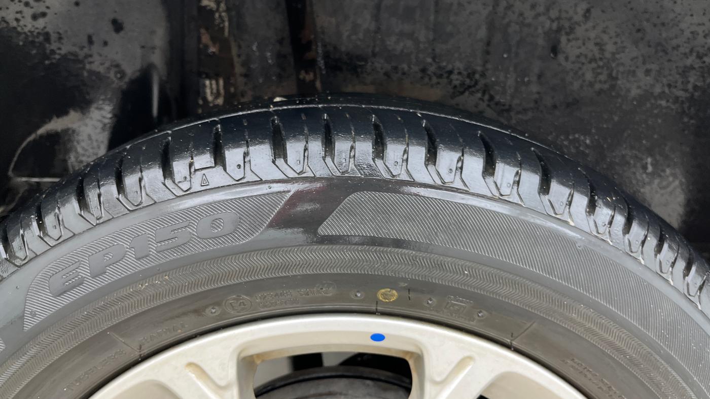 2023 Maruti Swift ZXI AMT, Petrol, Automatic, 33,532 km, Right Rear Tyre Tread