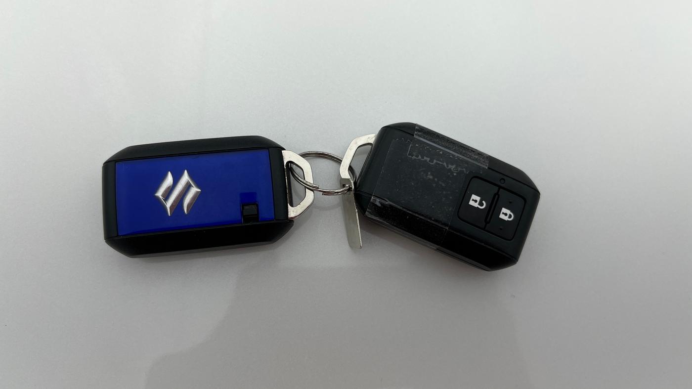 2023 Maruti Swift ZXI AMT, Petrol, Automatic, 33,532 km, Key Close Up