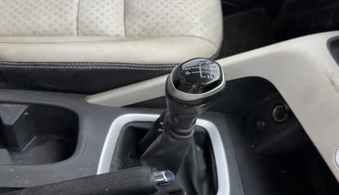 2021 Nissan MAGNITE XV MT, Petrol, Manual, 45,695 km, Gear Lever
