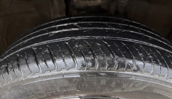 2021 Nissan MAGNITE XV MT, Petrol, Manual, 45,695 km, Right Front Tyre Tread