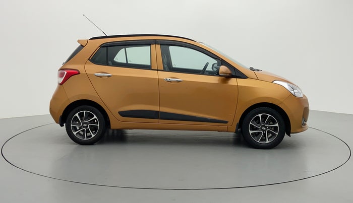 2017 Hyundai Grand i10 ASTA 1.2 VTVT, Petrol, Manual, 27,891 km, Right Side View