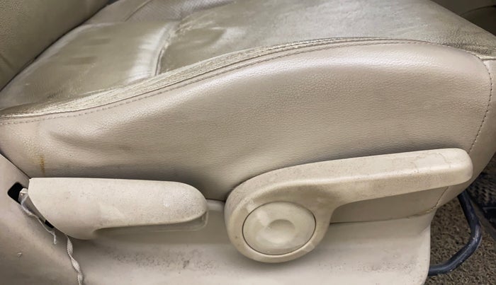 2020 Maruti Ciaz ALPHA 1.5 SHVS PETROL, CNG, Manual, 1,43,410 km, Driver Side Adjustment Panel