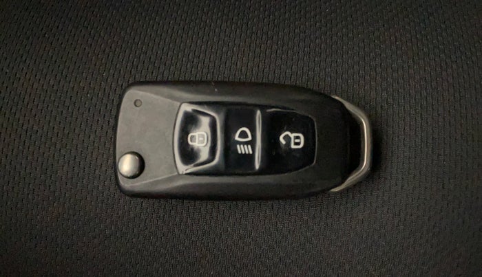 2017 Tata Tiago XZA PETROL, Petrol, Automatic, 21,763 km, Key Close Up