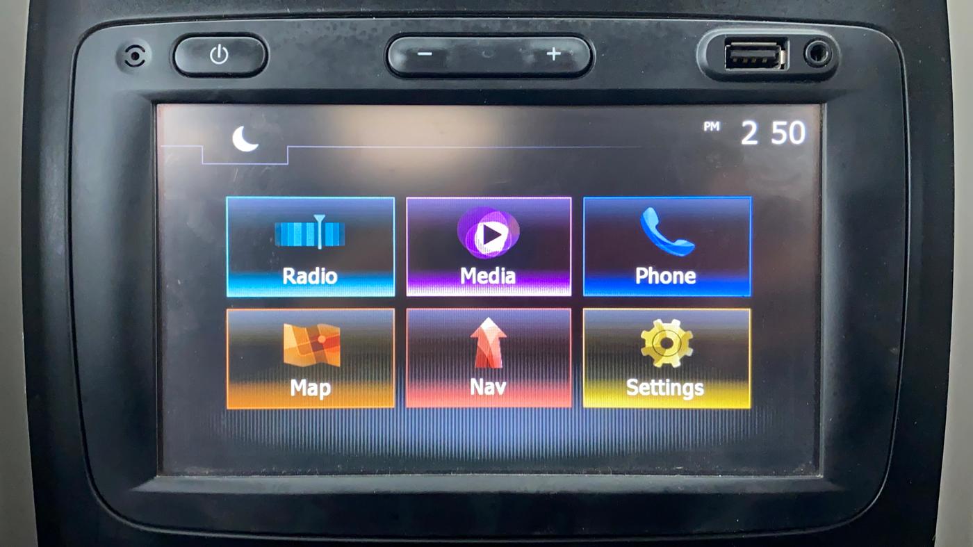 2017 Renault Duster RXS CVT 106 PS, Petrol, Automatic, 94,423 km, Infotainment System