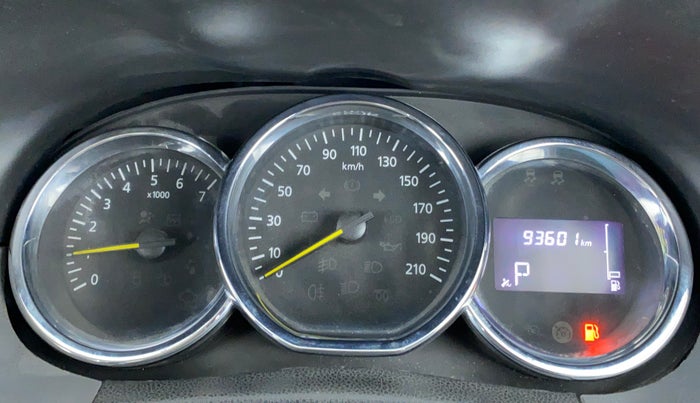 2017 Renault Duster RXS CVT 106 PS, Petrol, Automatic, 94,423 km, Odometer Image