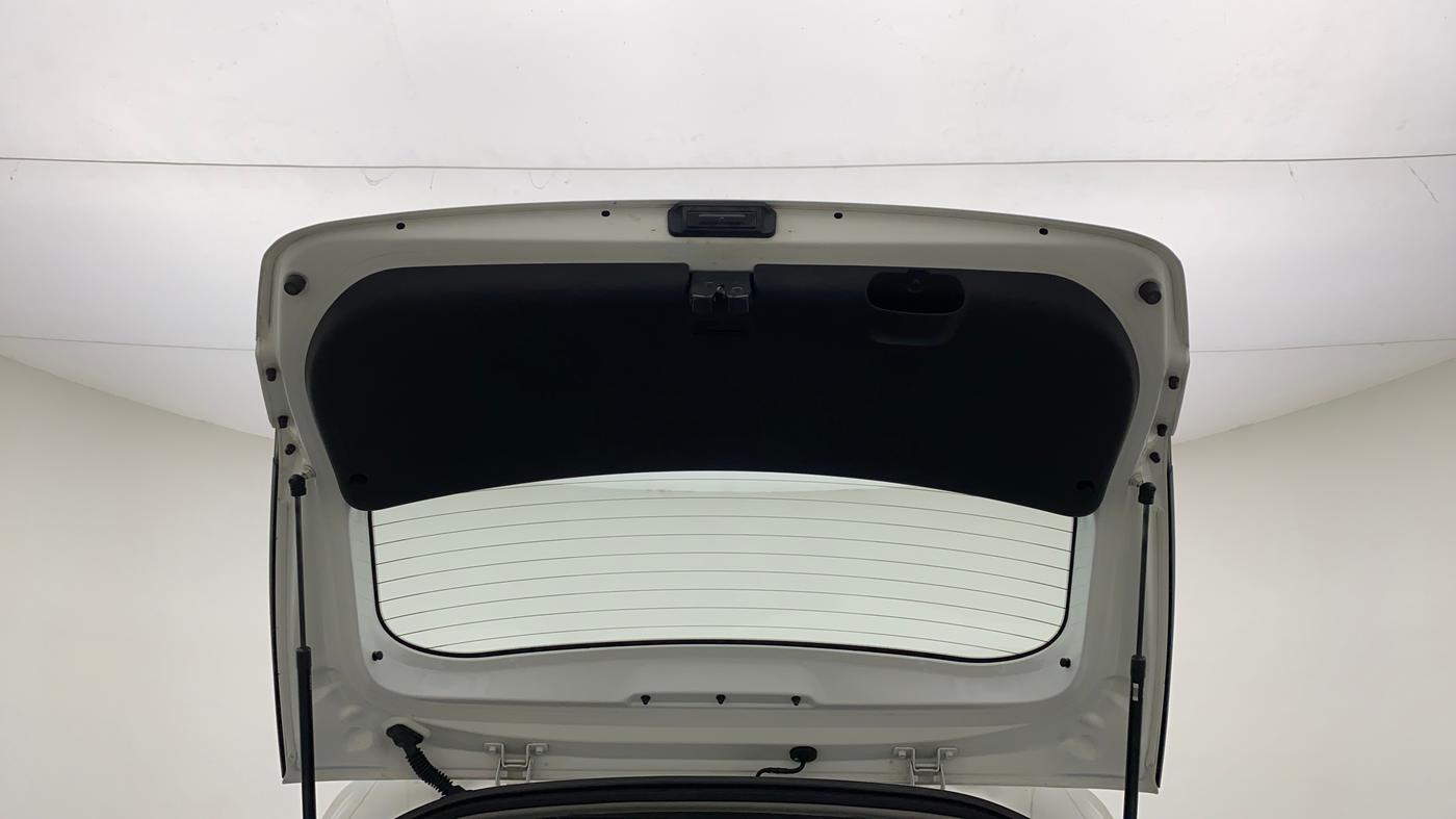 2020 Hyundai NEW I20 ASTA 1.2 AT, Petrol, Automatic, 34,580 km, Boot Door Open