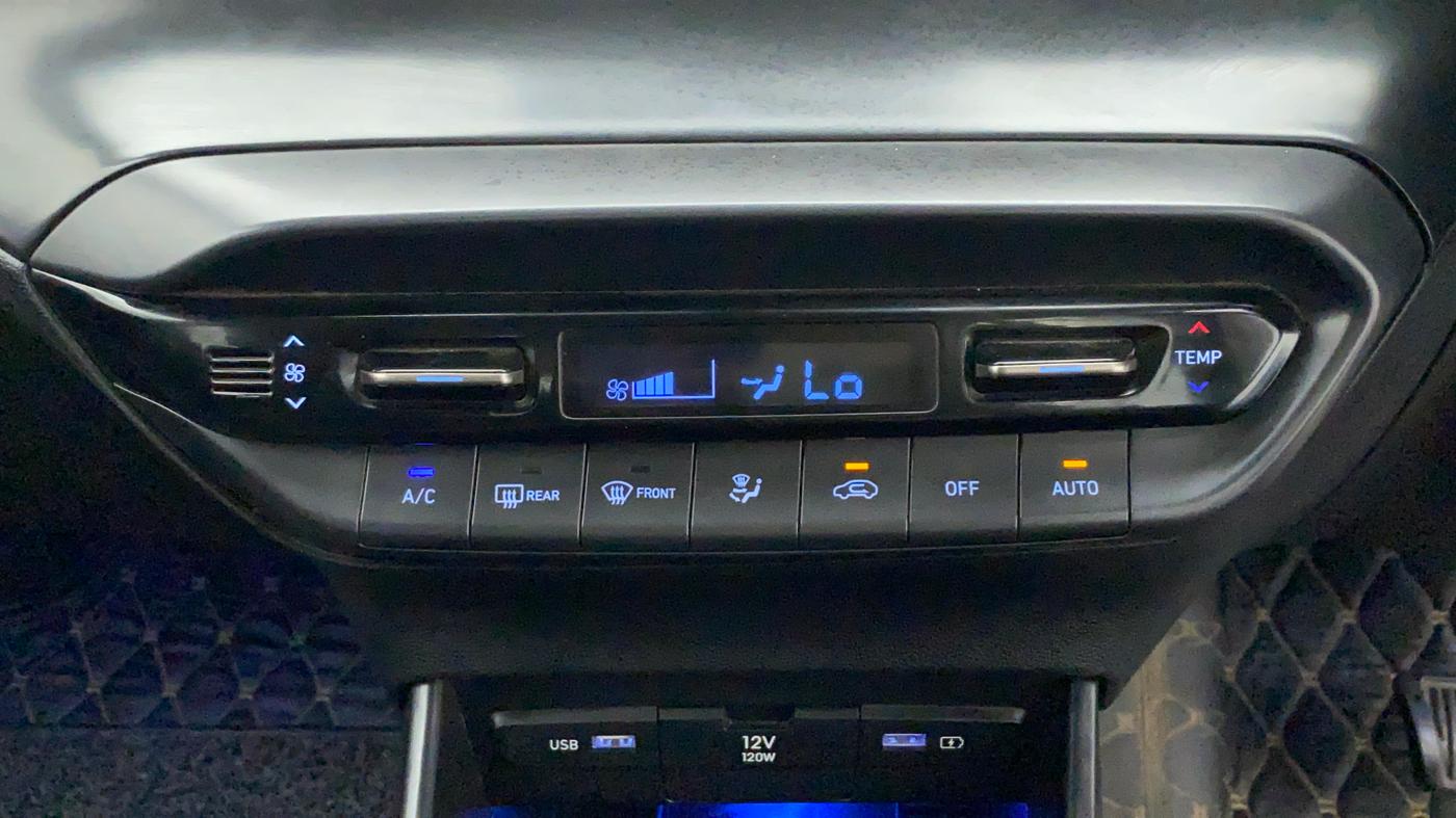 2020 Hyundai NEW I20 ASTA 1.2 AT, Petrol, Automatic, 34,580 km, Automatic Climate Control