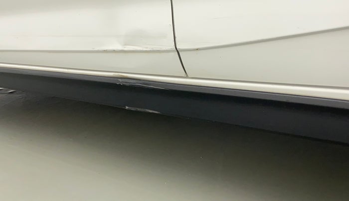 2020 Hyundai NEW I20 ASTA 1.2 AT, Petrol, Automatic, 34,580 km, Left running board - Slightly dented