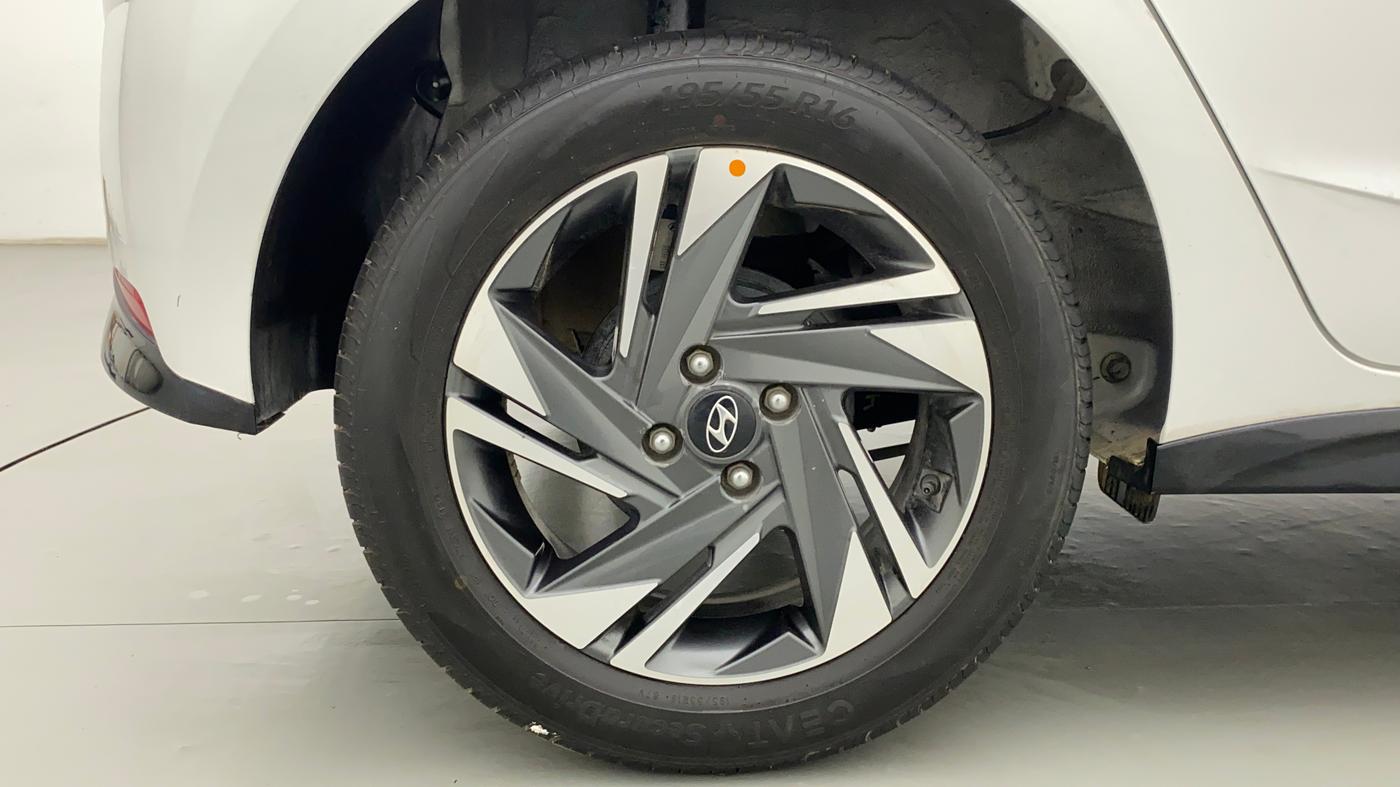 2020 Hyundai NEW I20 ASTA 1.2 AT, Petrol, Automatic, 34,580 km, Right Rear Wheel